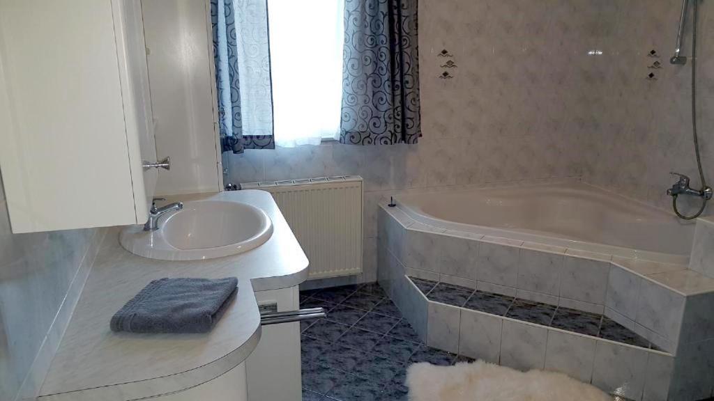 Ferienwohnung Kathrin Mariahof Luaran gambar